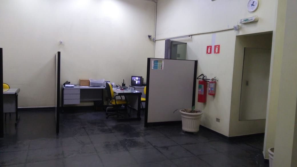 Prédio Comercial no Centro de Arujá para Venda ou Locação — foto 9