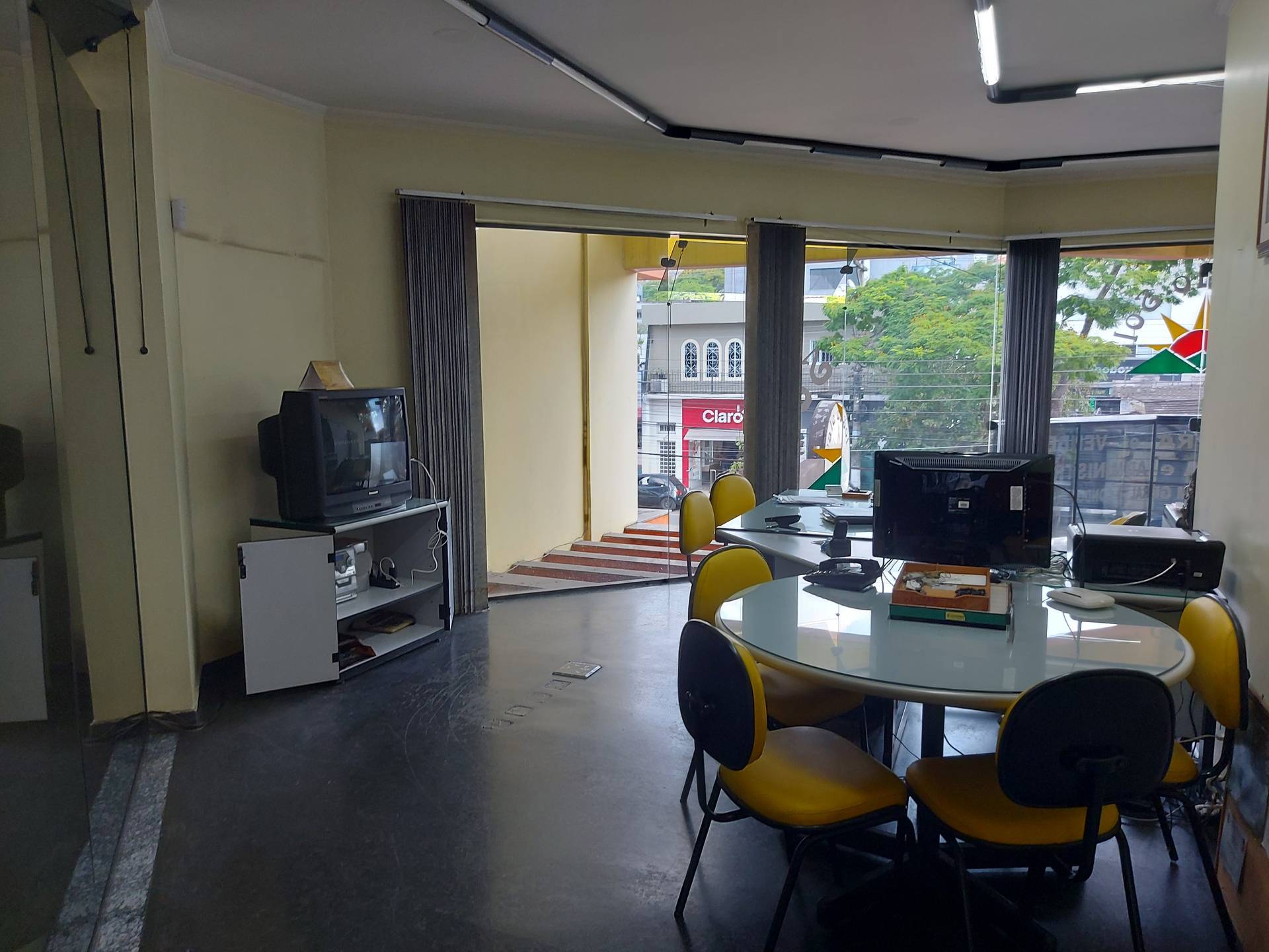 Prédio Comercial no Centro de Arujá para Venda ou Locação — foto 26