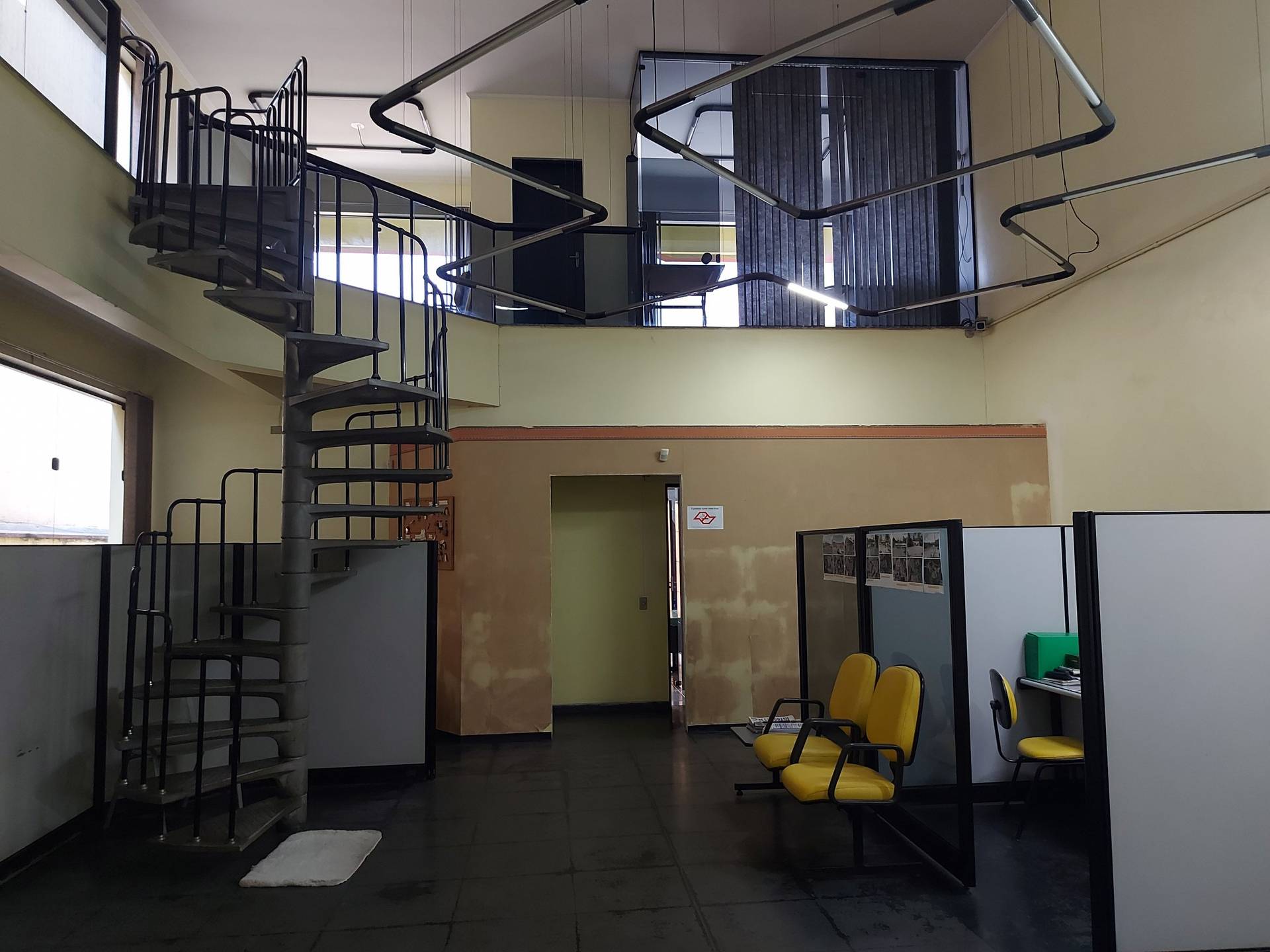 Prédio Comercial no Centro de Arujá para Venda ou Locação — foto 15