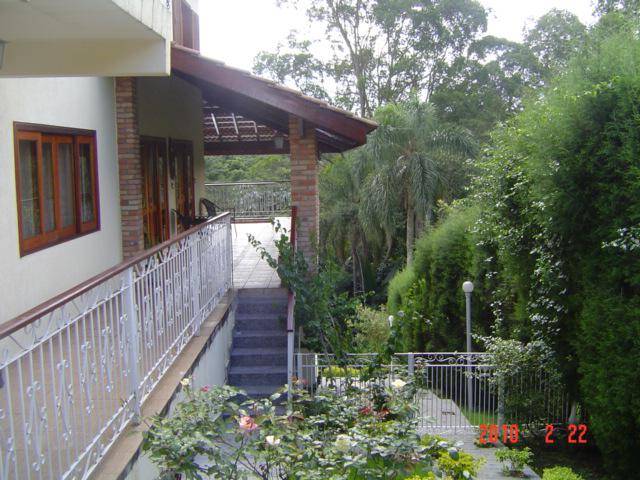 Belíssima Casa Assobradada no cond. Hills I — foto 2