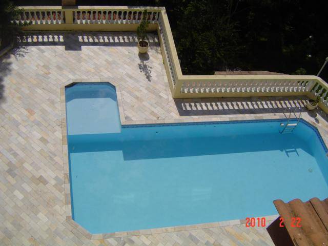 Belíssima Casa Assobradada no cond. Hills I — foto 2