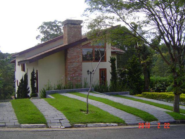 Belíssima Casa Assobradada no cond. Hills I — foto 4