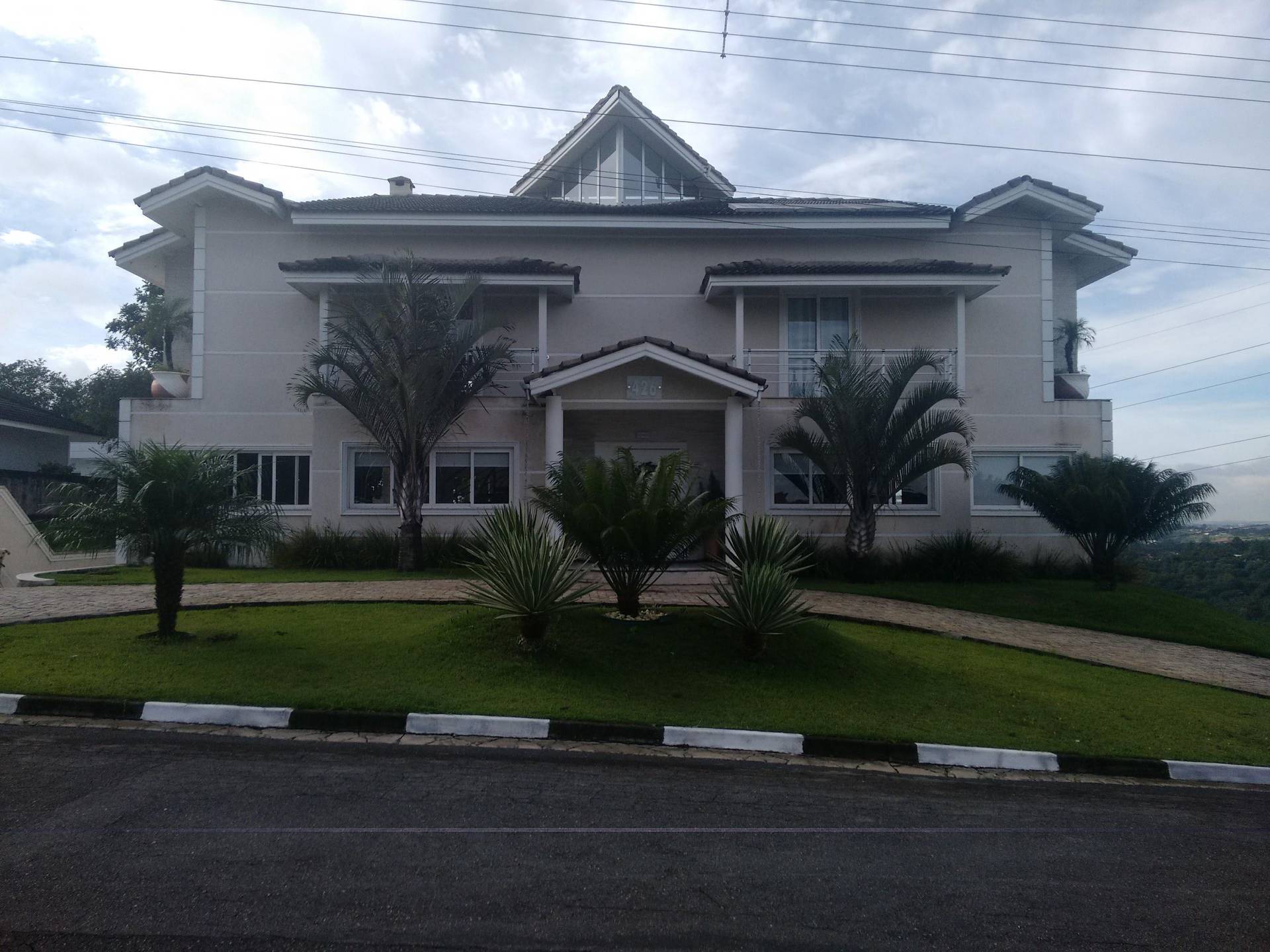 Bela Casa Assobradada Arujá Hills III — foto 2