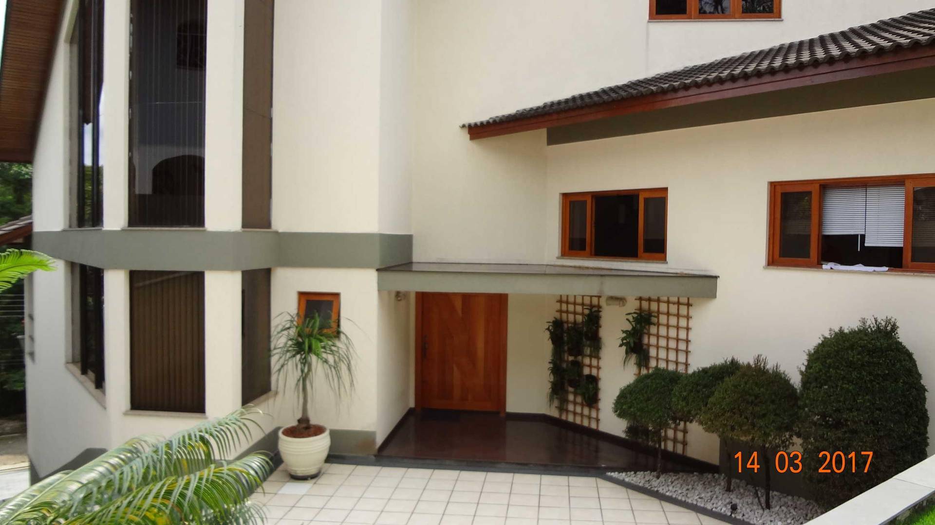 Linda Casa Semi Térrea Arujazinho II — foto 7