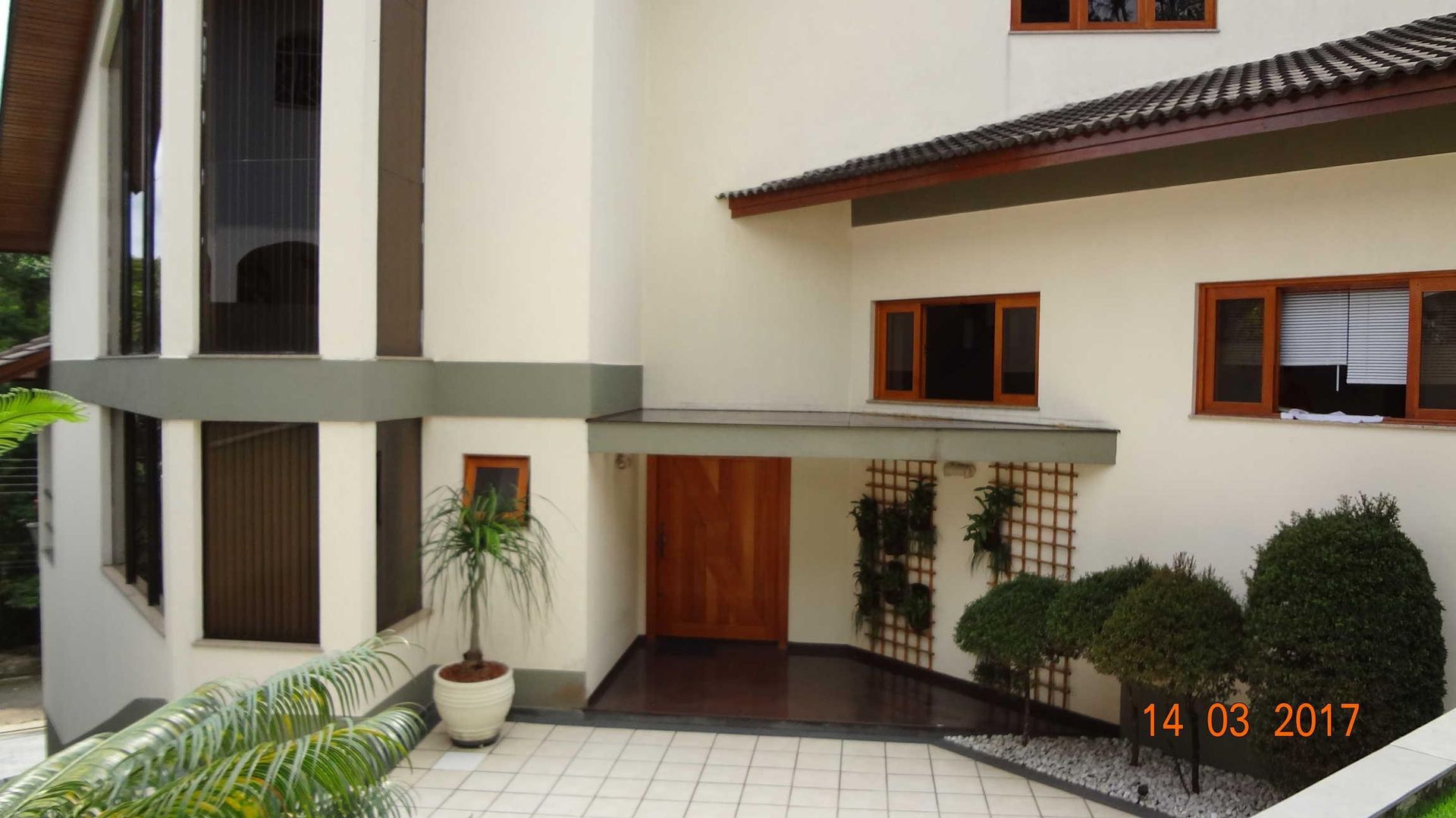 Linda Casa Semi Térrea Arujazinho II — foto 7