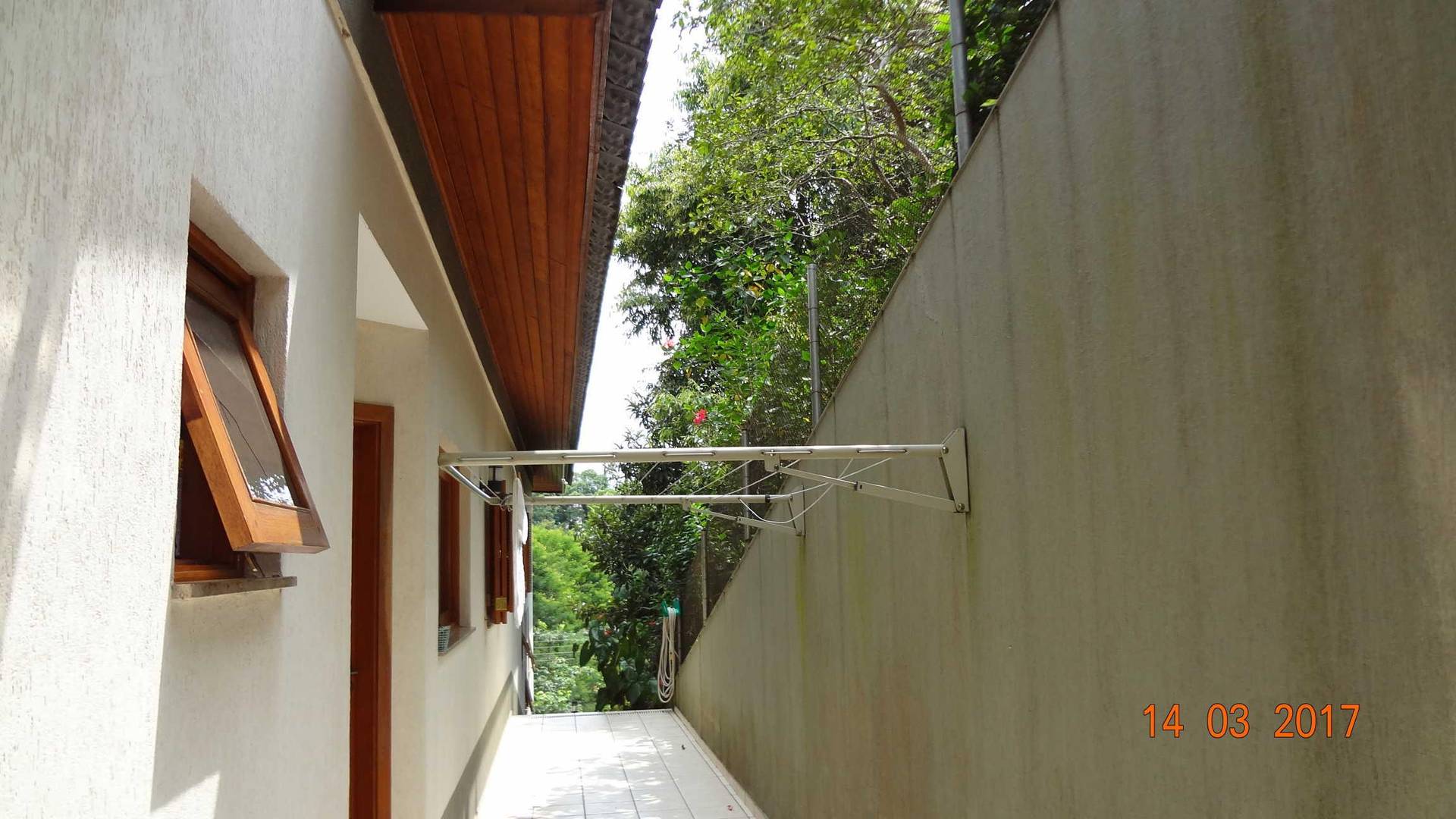 Linda Casa Semi Térrea Arujazinho II — foto 8