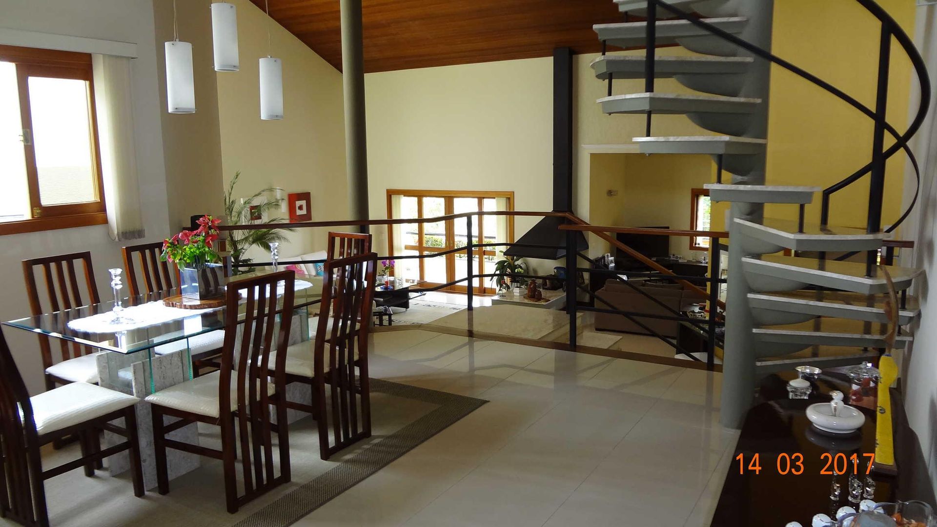 Linda Casa Semi Térrea Arujazinho II — foto 13